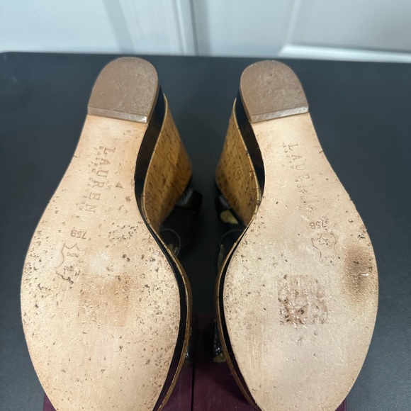 👠 Lauren Ralph Lauren Cork Heel Sandals | Black Patent | Size 7.5B - Picture 6 of 9